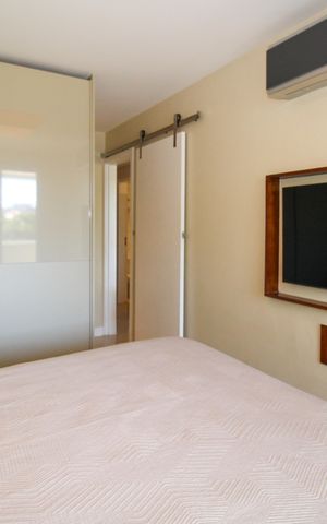 Apartamento à venda com 120m², 3 quartos e 2 vagas Apartamento à venda com 120m², 3 quartos e 2 vagasSuíte
