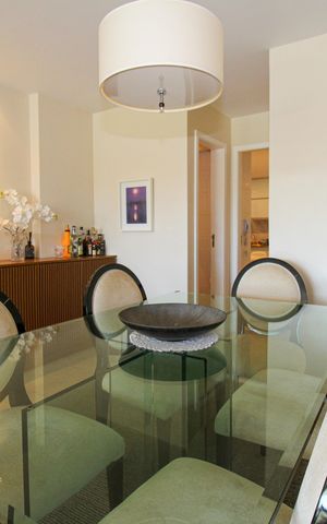 Apartamento à venda com 120m², 3 quartos e 2 vagas Apartamento à venda com 120m², 3 quartos e 2 vagasSala