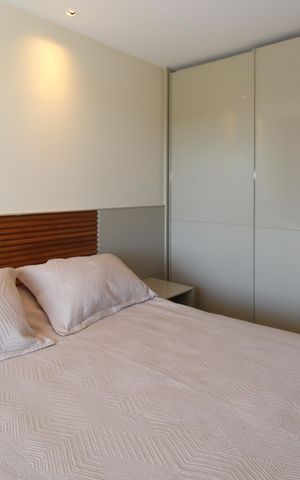 Apartamento à venda com 120m², 3 quartos e 2 vagas Apartamento à venda com 120m², 3 quartos e 2 vagasSuíte