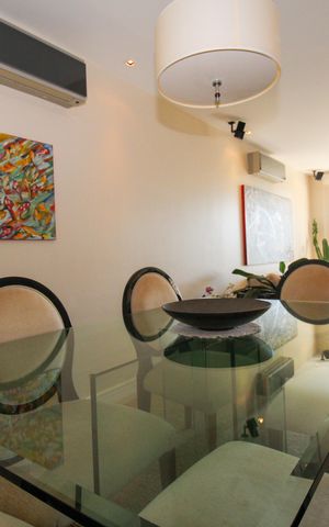 Apartamento à venda com 120m², 3 quartos e 2 vagas Apartamento à venda com 120m², 3 quartos e 2 vagasSala