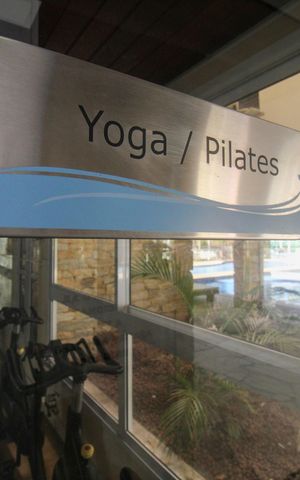 Apartamento à venda com 120m², 3 quartos e 2 vagas Apartamento à venda com 120m², 3 quartos e 2 vagasÁrea comum - Sala de yoga/pilates