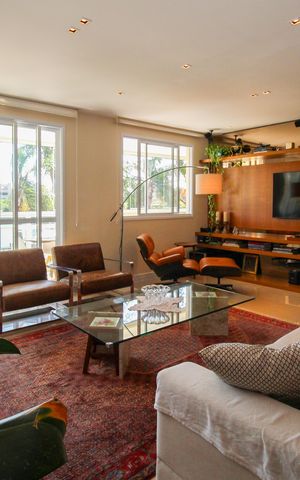 Apartamento à venda com 120m², 3 quartos e 2 vagas Apartamento à venda com 120m², 3 quartos e 2 vagasSala