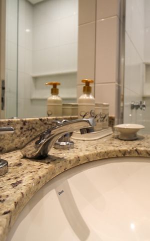 Apartamento à venda com 120m², 3 quartos e 2 vagas Apartamento à venda com 120m², 3 quartos e 2 vagasBanheiro Social