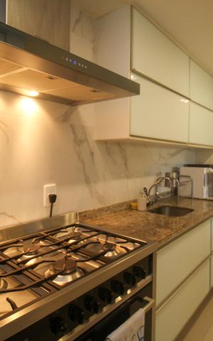 Apartamento à venda com 120m², 3 quartos e 2 vagas Apartamento à venda com 120m², 3 quartos e 2 vagasCozinha
