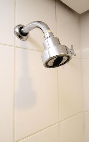Apartamento à venda com 120m², 3 quartos e 2 vagas Apartamento à venda com 120m², 3 quartos e 2 vagasBanheiro da Suíte