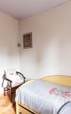 Casa à venda com 130m², 3 quartos e 2 vagas Casa à venda com 130m², 3 quartos e 2 vagasQuarto 2