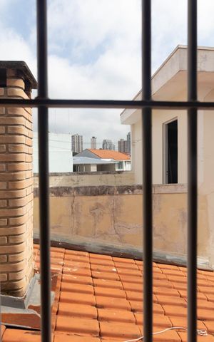 Casa à venda com 130m², 3 quartos e 2 vagas Casa à venda com 130m², 3 quartos e 2 vagasVista