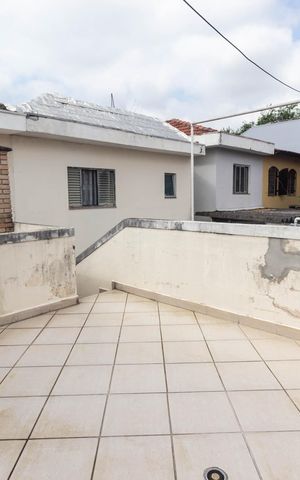 Casa à venda com 130m², 3 quartos e 2 vagas Casa à venda com 130m², 3 quartos e 2 vagasVaranda