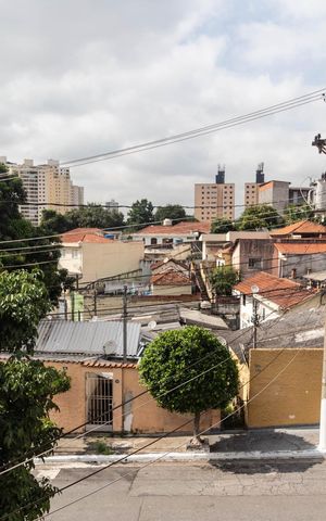 Casa à venda com 130m², 3 quartos e 2 vagas Casa à venda com 130m², 3 quartos e 2 vagasVista