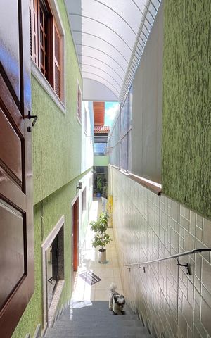 Casa à venda com 150m², 4 quartos e 1 vaga Casa à venda com 150m², 4 quartos e 1 vagaEntrada
