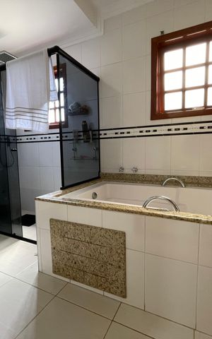 Casa à venda com 150m², 4 quartos e 1 vaga Casa à venda com 150m², 4 quartos e 1 vagaBanheiro da Suíte 3