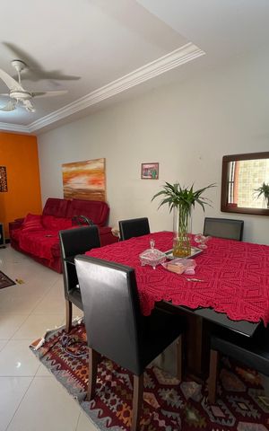Casa à venda com 150m², 4 quartos e 1 vaga Casa à venda com 150m², 4 quartos e 1 vagaSala