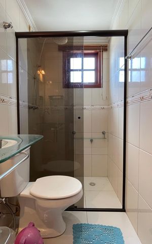 Casa à venda com 150m², 4 quartos e 1 vaga Casa à venda com 150m², 4 quartos e 1 vagaBanheiro da Suíte 1