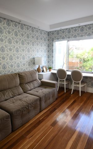 Casa de condomínio para alugar com 398m², 4 quartos e 6 vagasSala TV