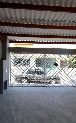 Casa à venda com 134m², 2 quartos e 2 vagasVista da Sala
