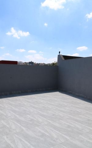 Casa à venda com 134m², 2 quartos e 2 vagasQuintal