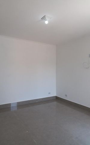 Casa à venda com 134m², 2 quartos e 2 vagasSuíte