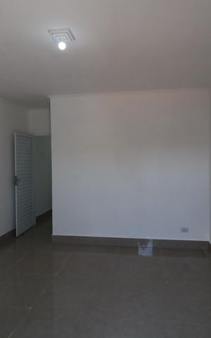 Casa à venda com 134m², 2 quartos e 2 vagasSuíte