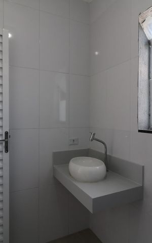 Casa à venda com 134m², 2 quartos e 2 vagasBanheiro Social