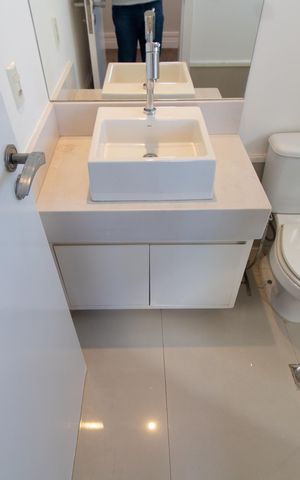 Apartamento à venda com 170m², 3 quartos e 3 vagas Apartamento à venda com 170m², 3 quartos e 3 vagasSuíte 1 Banheiro