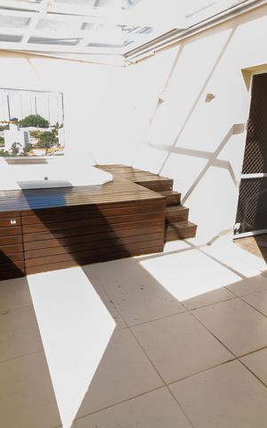 Apartamento à venda com 170m², 3 quartos e 3 vagas Apartamento à venda com 170m², 3 quartos e 3 vagasCobertura