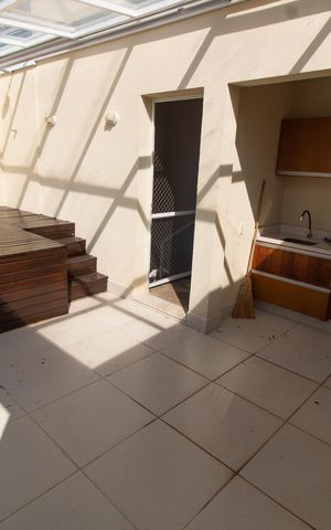 Apartamento à venda com 170m², 3 quartos e 3 vagas Apartamento à venda com 170m², 3 quartos e 3 vagasCobertura