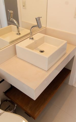 Apartamento à venda com 170m², 3 quartos e 3 vagas Apartamento à venda com 170m², 3 quartos e 3 vagasBanheiro Social