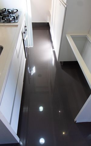 Apartamento à venda com 170m², 3 quartos e 3 vagas Apartamento à venda com 170m², 3 quartos e 3 vagasCozinha