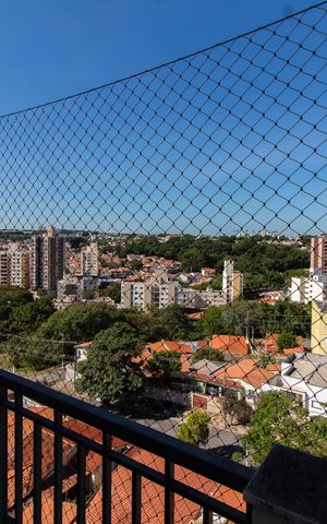 Apartamento à venda com 170m², 3 quartos e 3 vagas Apartamento à venda com 170m², 3 quartos e 3 vagasSuíte 2 Sacada
