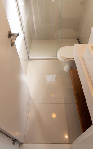 Apartamento à venda com 170m², 3 quartos e 3 vagas Apartamento à venda com 170m², 3 quartos e 3 vagasBanheiro Social
