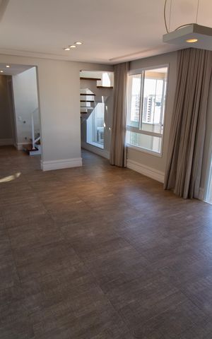 Apartamento à venda com 170m², 3 quartos e 3 vagas Apartamento à venda com 170m², 3 quartos e 3 vagasSala