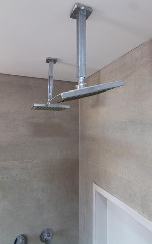 Apartamento à venda com 170m², 3 quartos e 3 vagas Apartamento à venda com 170m², 3 quartos e 3 vagasSuíte 2 Banheiro