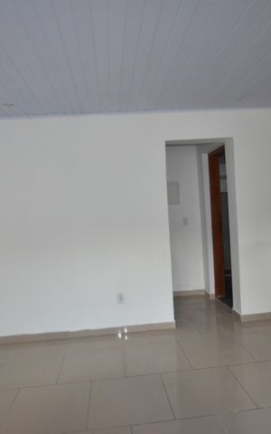 Casa para alugar com 90m², 3 quartos e 2 vagasSala