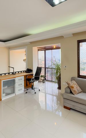 Apartamento à venda com 209m², 3 quartos e 3 vagas Apartamento à venda com 209m², 3 quartos e 3 vagasCobertura