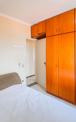 Apartamento à venda com 209m², 3 quartos e 3 vagas Apartamento à venda com 209m², 3 quartos e 3 vagasQuarto 2