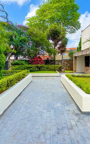 Apartamento à venda com 209m², 3 quartos e 3 vagas Apartamento à venda com 209m², 3 quartos e 3 vagasÁrea comum