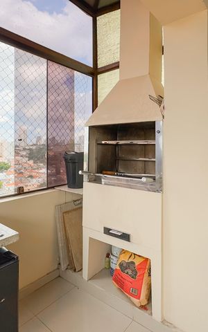 Apartamento à venda com 209m², 3 quartos e 3 vagas Apartamento à venda com 209m², 3 quartos e 3 vagasCobertura