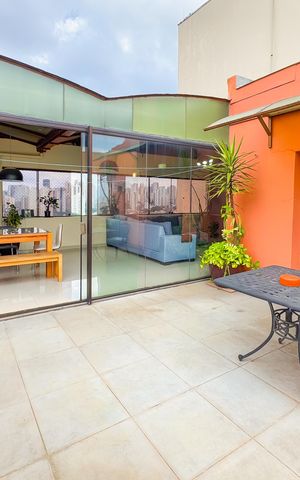 Apartamento à venda com 209m², 3 quartos e 3 vagas Apartamento à venda com 209m², 3 quartos e 3 vagasCobertura