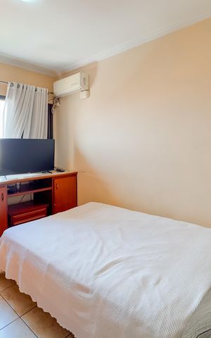 Apartamento à venda com 209m², 3 quartos e 3 vagas Apartamento à venda com 209m², 3 quartos e 3 vagasQuarto 2