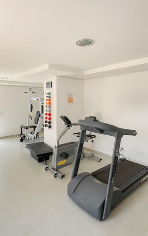 Apartamento à venda com 209m², 3 quartos e 3 vagas Apartamento à venda com 209m², 3 quartos e 3 vagasAcademia