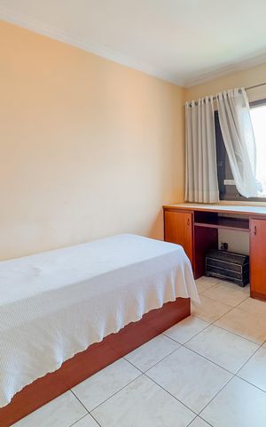 Apartamento à venda com 209m², 3 quartos e 3 vagas Apartamento à venda com 209m², 3 quartos e 3 vagasQuarto 1