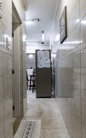 Casa à venda com 525m², 8 quartos e 4 vagas Casa à venda com 525m², 8 quartos e 4 vagasCasa 2 - Corredor para os Quartos