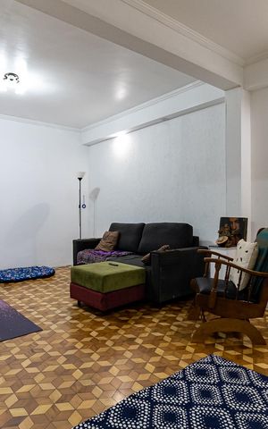 Casa à venda com 525m², 8 quartos e 4 vagas Casa à venda com 525m², 8 quartos e 4 vagasCasa 2 - Sala