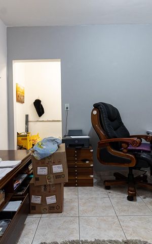 Casa à venda com 525m², 8 quartos e 4 vagas Casa à venda com 525m², 8 quartos e 4 vagasCasa 2 - Escritório