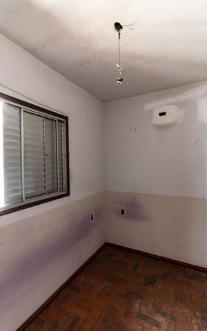 Casa à venda com 525m², 8 quartos e 4 vagas Casa à venda com 525m², 8 quartos e 4 vagasCasa 3 - Quarto 3