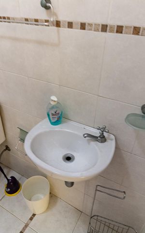 Casa à venda com 525m², 8 quartos e 4 vagas Casa à venda com 525m², 8 quartos e 4 vagasCasa 1 - Banheiro da Varanda
