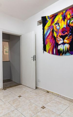 Casa à venda com 525m², 8 quartos e 4 vagas Casa à venda com 525m², 8 quartos e 4 vagasCasa 2 - Quarto 2