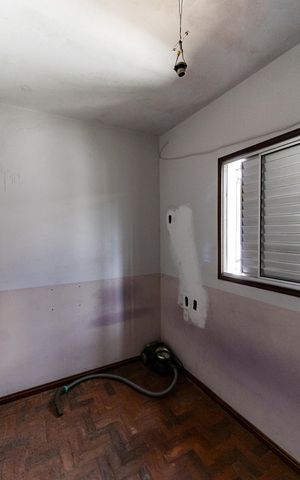 Casa à venda com 525m², 8 quartos e 4 vagas Casa à venda com 525m², 8 quartos e 4 vagasCasa 3 - Quarto 3