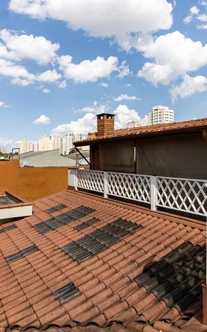 Casa à venda com 525m², 8 quartos e 4 vagas Casa à venda com 525m², 8 quartos e 4 vagasCasa 1 - Vista da Varanda
