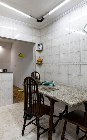 Casa à venda com 525m², 8 quartos e 4 vagas Casa à venda com 525m², 8 quartos e 4 vagasCasa 2 - Cozinha